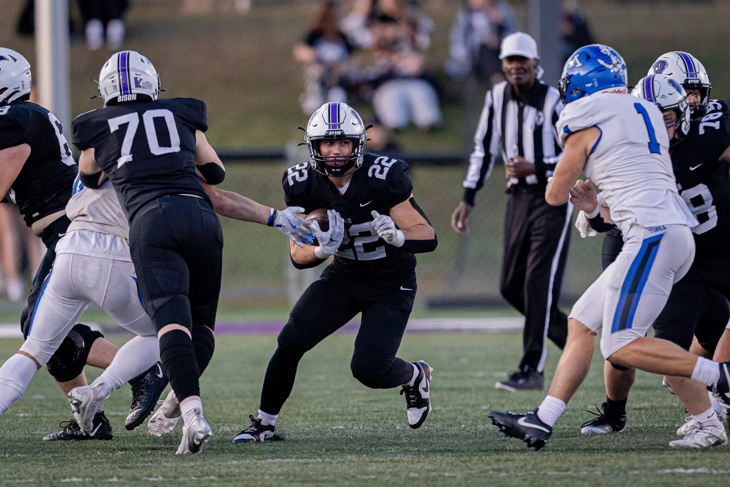 RB looking for open space to run