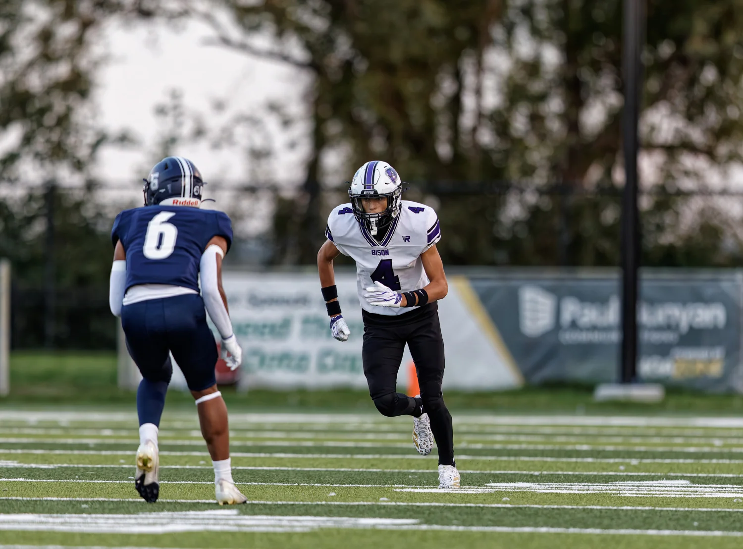 WR getting off the ball at the snap of the ball