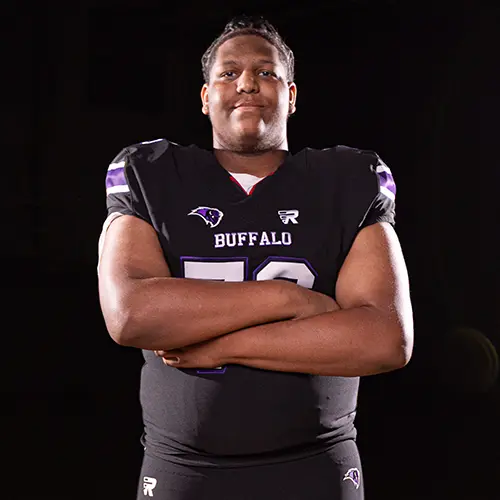 Buffalo Bison Football - Quinten DuBois